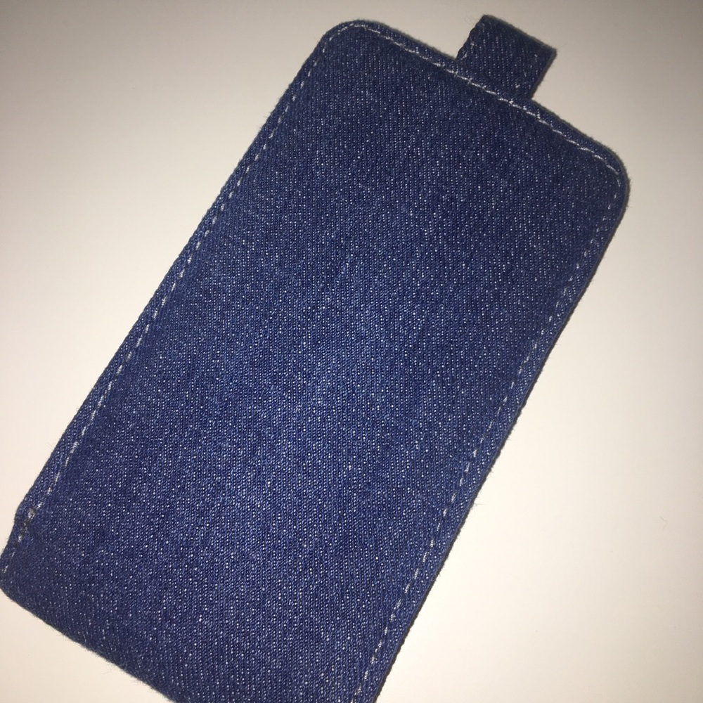 Phone case - Picture 4 of 4